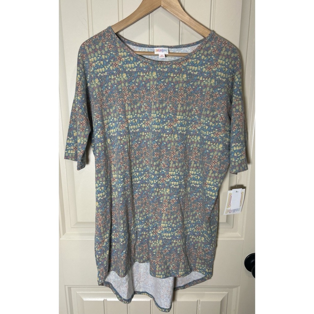NWT LULAROE  Women Irma Top Sz XS Multicolor High-Low Oversized Geometric Boho